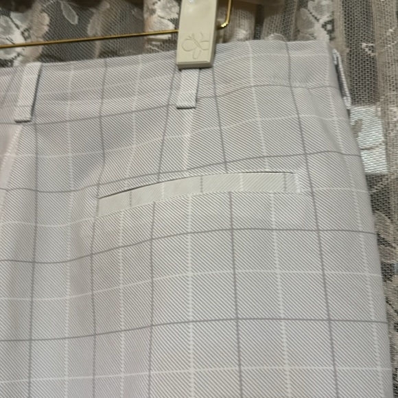 Ben hogan size 36 men’s plaid shorts, white and gray - Picture 7 of 8
